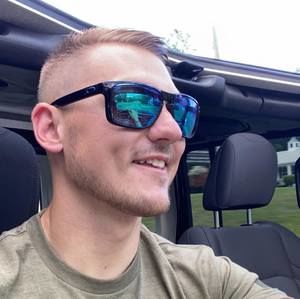 Meet your Posher, Cory